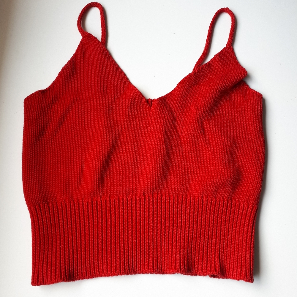 💣2 for 20 Brandy Melville red knit crop top